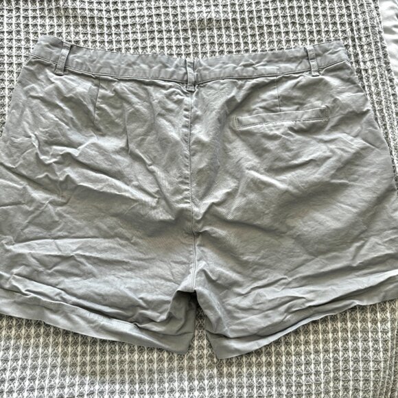 JJ MALIBU GREY SHORTS - LARGE - Picture 2 of 2